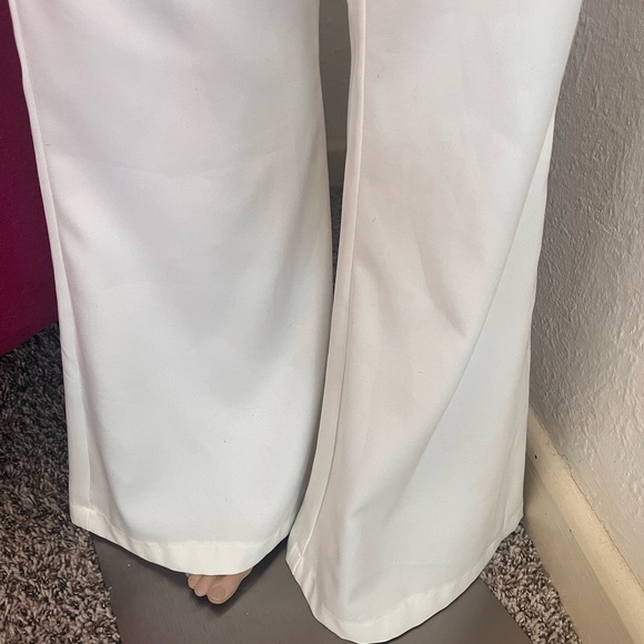 2 piece crop top pants set! 🛥️ Perfect when boating and outdoor activities. - Picture 5 of 9